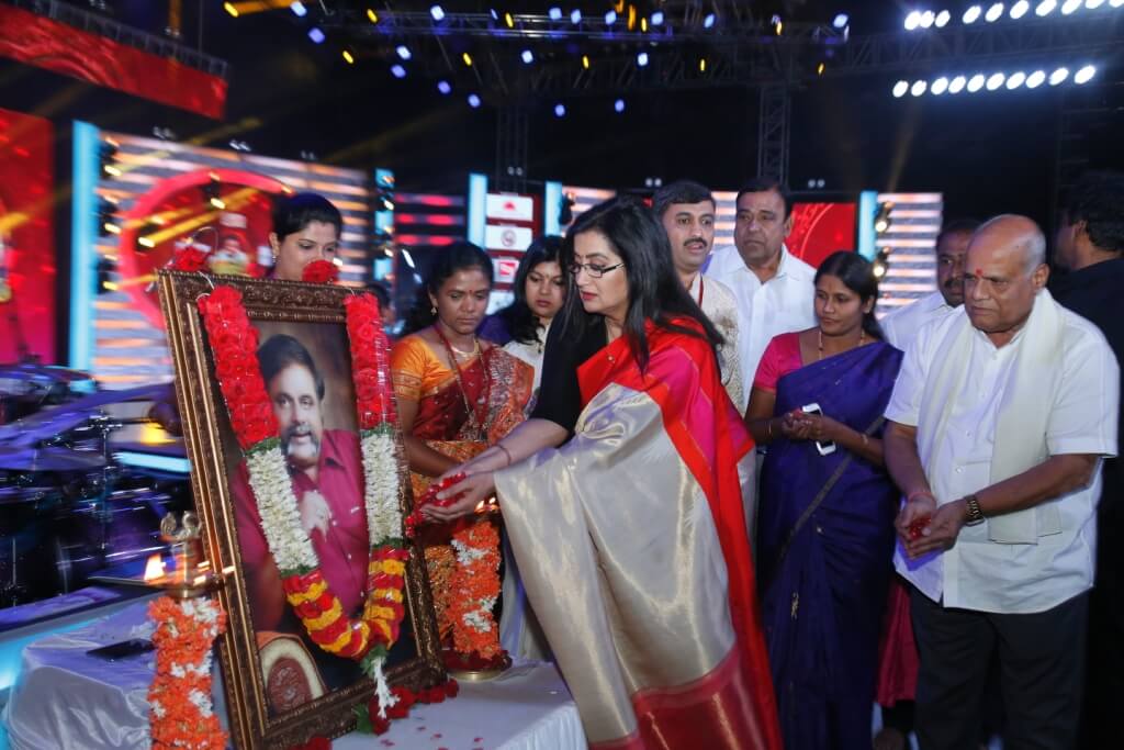 Ambi Namana, the charity tribute concert, inauguration by Sumalatha Ambareesh