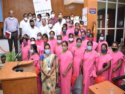 Samarthanam Trust Kit Distribution Tumkur