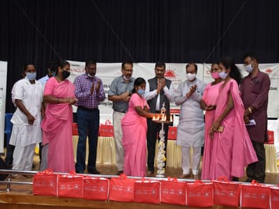 Samarthanam Trust Kit distrubution Asha worker in Mandya