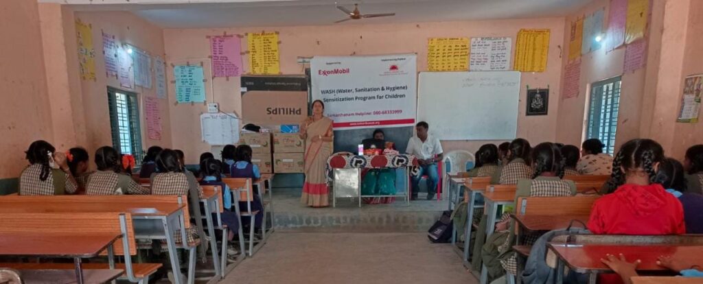 Samarthanam Trust, in partnership with ExxonMobil, conducted a WASH (water, sanitation, and hygiene) sensitization workshop for adolescent girl students of Kantanakunte Govt. School-4