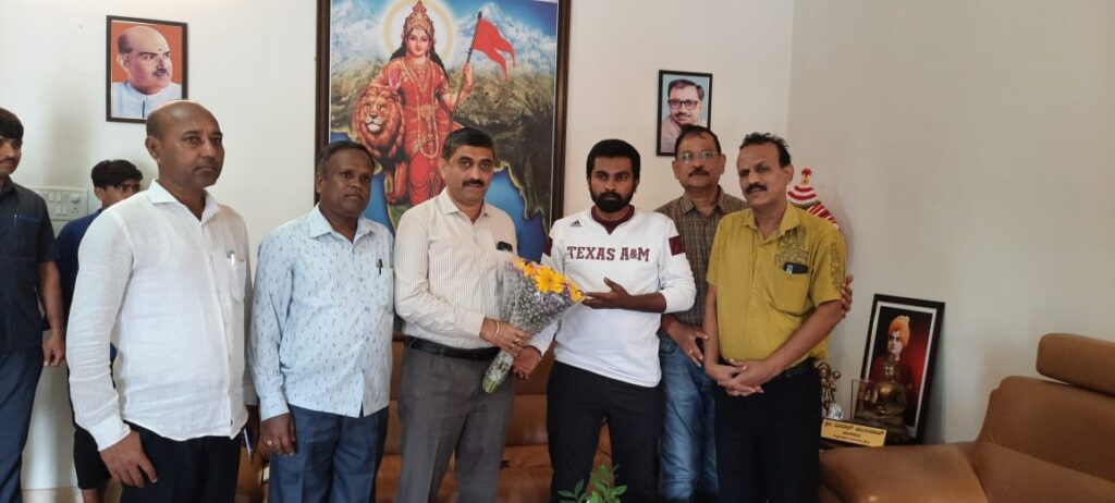 Dr Mahantesh G Kivadasannavar, Founder Managing Trustee of Samarthanam Trust, had a productive meeting with Shri Dhiraj Muniraj, the MLA of Doddaballapura constituency