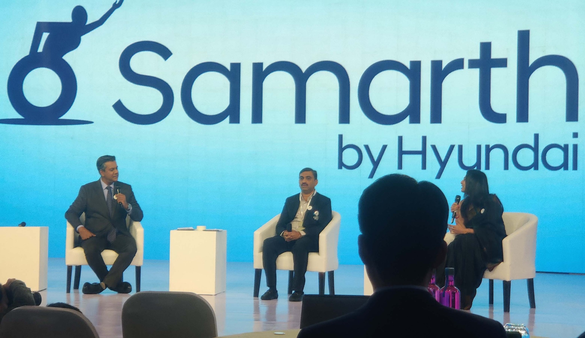 Dr. Mahantesh received a memento on behalf of our CSR partnership with Hyundai Motors India Ltd