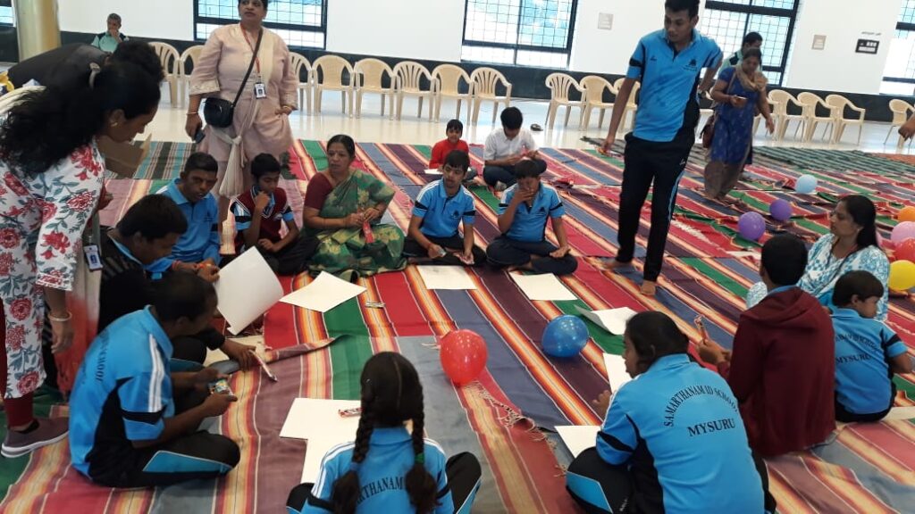 Samarthanam ID (Intellectually Disabled) School Mysore spread joy at the Carnival organized by Mysore Heritage Round Table-1