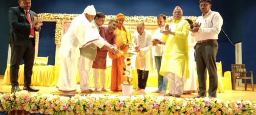 On the occasion of Swami Vivekananda's birth anniversary, Dr. Mahantesh G. Kivadasannavar, spoke with the students at Ramakrishna Vivekananda Seva Pratistanam-2