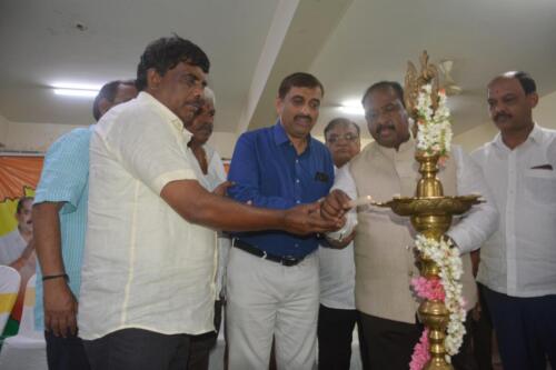 Politician M Satish Reddy visit to Samarthanam-2