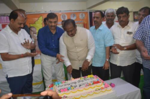 Politician M Satish Reddy visit to Samarthanam-3
