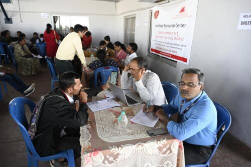 Samarthanam Organized a Placement Drive in partnership with Reliance group of companies-4