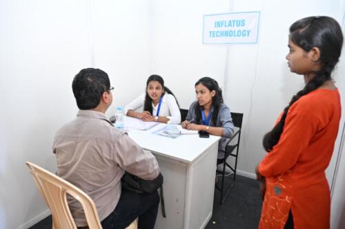 Samarthanam Trust for the Disabled in partnership with Barclays organized an Inclusive Mega Job Fair for Youth with disabilities in Pune-3