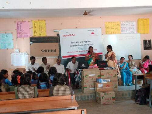 Samarthanam Trust, in partnership with ExxonMobil, distributed First Aid and Menstrual Hygiene Kits to adolescent girl students-3