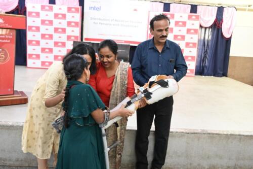 Samarthanam Trust, in partnership with Intel, distributed Assistive Devices to over 80 people with disabilities at Samarthanam-7