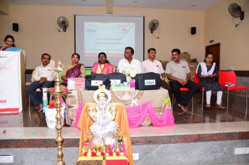 Samarthanam Trust, in partnership with Intel, distributed First Aid Kits, Menstrual Hygiene Kits, and Toiletry items to adolescent girl students-2