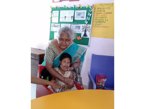 Samarthanam distributed uniforms for children at Mysore ID school-3