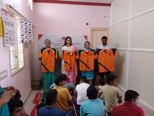 Samarthanam distributed uniforms for children at Mysore ID school-5